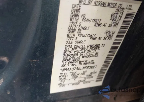 2005 Nissan Titan Xe z USA, uszkodzony, nr VIN 1N6AA07A55N560927